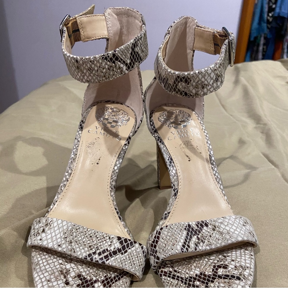 Snakeskin Patterned Women's 👠 - Picture 8 of 8